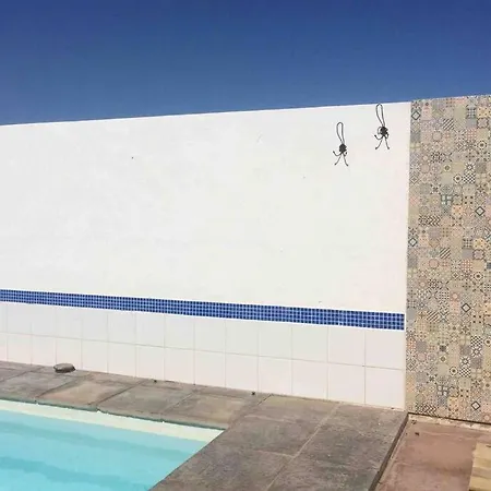 Gasthus Med Privat Pool Och Havsutsikt *
