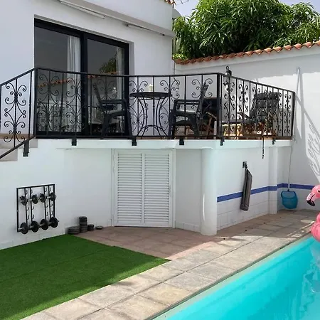 Villa Gasthus Med Privat Pool Och Havsutsikt
